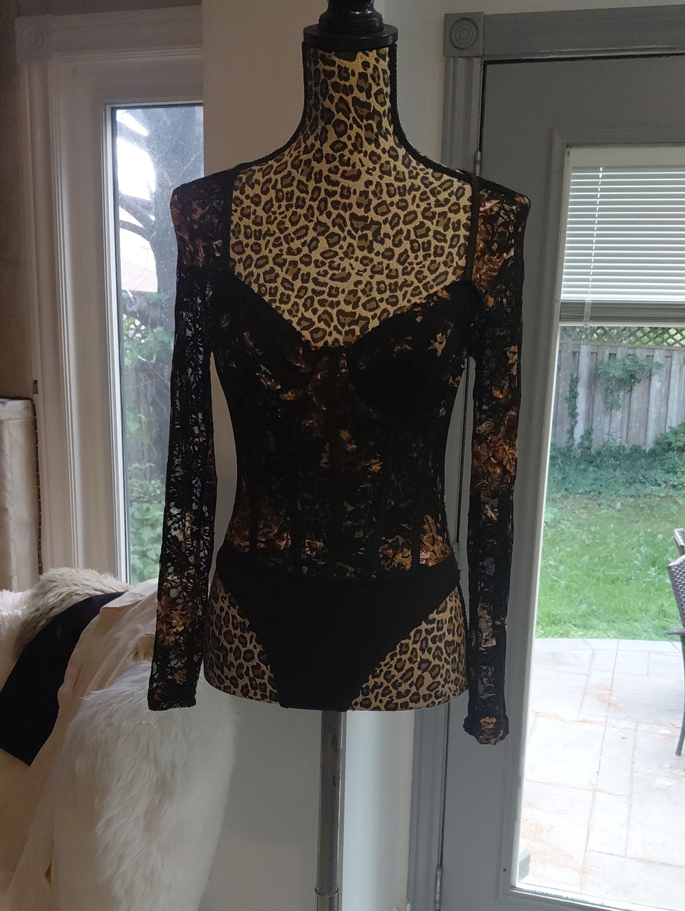 Black Lace Long-Sleeve Corset Top